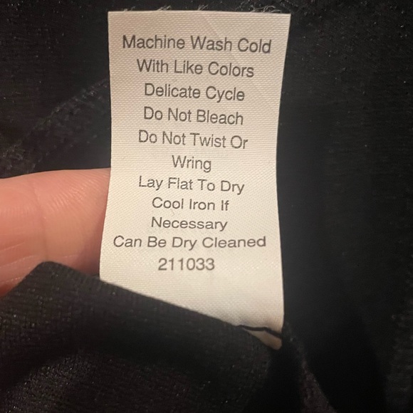 NWOT CAbi 8 Sexy bustier structured ponte knit peplum w/ zip & seaming top. - Picture 5 of 6